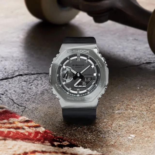 【CASIO 卡西歐】G-SHOCK  時尚金屬八角雙顯腕錶 送禮推薦 禮物(GM-2100-1A)