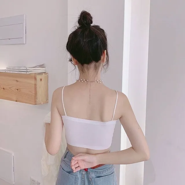 【D.studio】韓版冰絲薄款美背小可愛(帶胸墊免穿內衣上衣背心女裝背心女衣服短版上衣冰絲背心 V206)