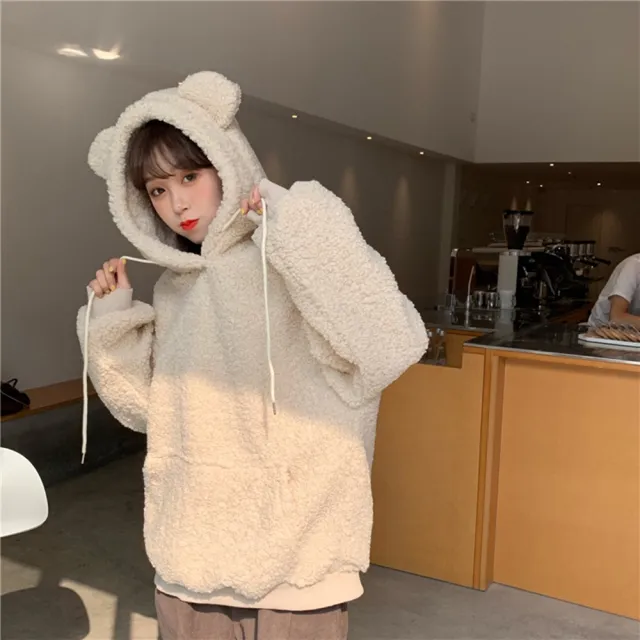 【D.studio】韓版寬鬆可愛保暖毛毛絨小熊大學t(長袖上衣 長袖t恤 衣服 寬鬆上衣 素T 素色 冬天 帽t W160)