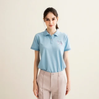 【Arnold Palmer 雨傘】女裝-左胸線條品牌LOGO刺繡POLO衫(天空藍)