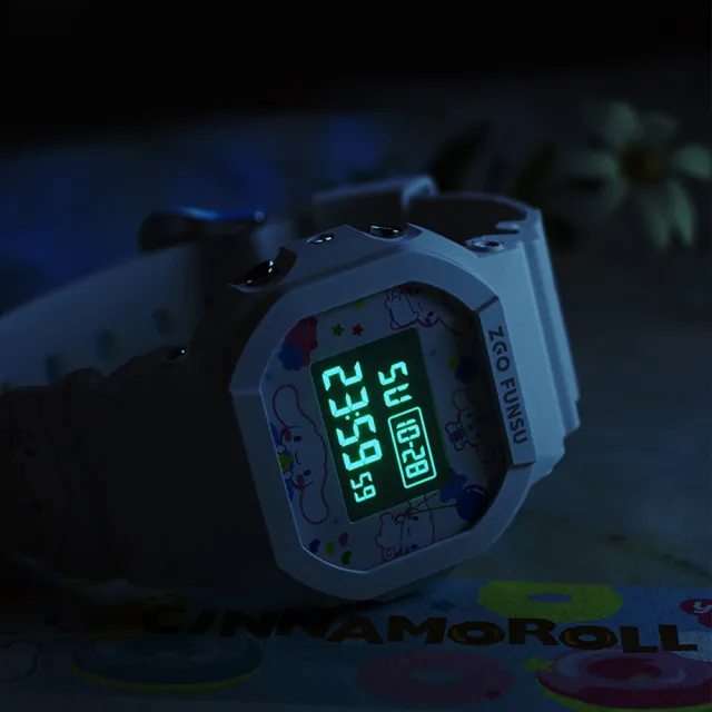 【SANRIO 三麗鷗】三麗鷗 大耳狗系列 經典方形運動電子錶(兒童 學生 手錶)