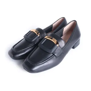 【KOKKO 集團】大方俐落方頭金屬飾扣包鞋(黑色)