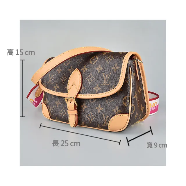 【Louis Vuitton 路易威登】LV M46049 DIANE 花紋LOGO寬版背帶設計Monogram帆布手提斜背包(咖啡x桃紅)