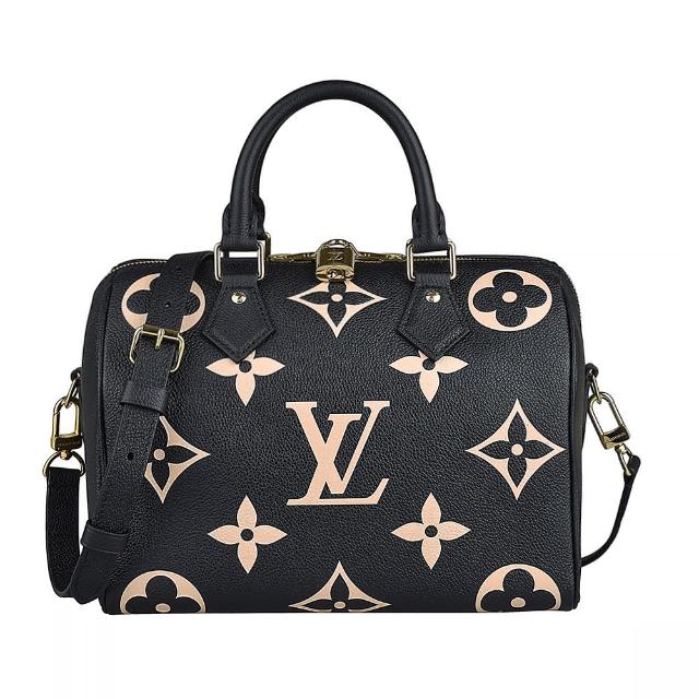 LV LOUIS VUITTON路易威登 M58947 Speedy 粉膚花紋 LOGO Monogram Empreinte 牛皮拉鍊手提斜背波士頓包 LV LOUIS VUITTON 路易威登 M58947 Speedy 粉膚花紋 LOGO 牛皮拉鍊手提斜背波士頓包,黑色系設計,適合女性日常使用。外層為高品質牛皮,內層為微纖維材質,搭配原廠防塵袋。尺寸為25x14x18.5cm,提把高度24cm,背帶長度105~111cm(可微調)。為兩用包設計,開口方式為拉鍊式,無外部與內部夾層,無底珠,不適合放入A4檔案。此款為Monogram Empreinte牛皮製品,產地依產品本身,為經典時尚配件。