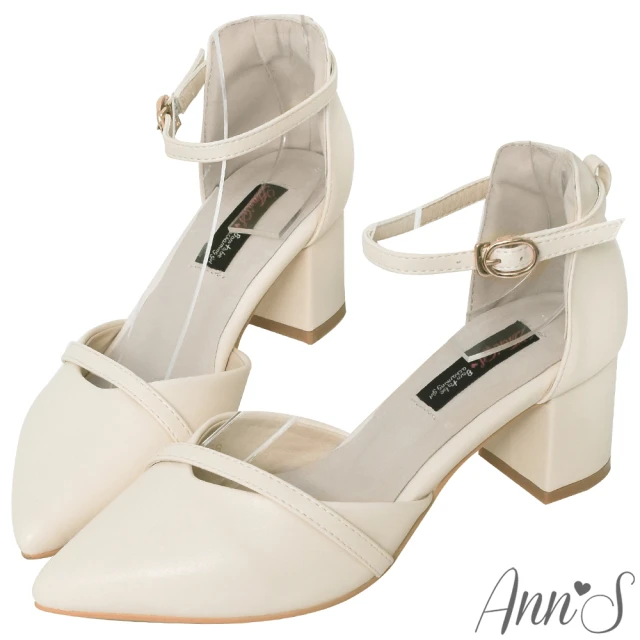 【Ann’S】柔美心動-造型斜帶顯瘦繞踝粗跟寬楦尖頭鞋5.5cm(白)