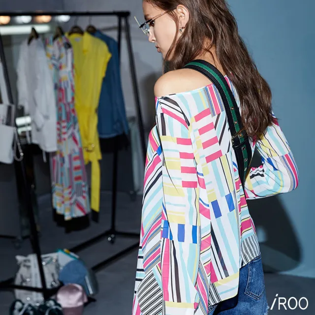【iROO】彩條圖騰流行雪紡長袖上衣