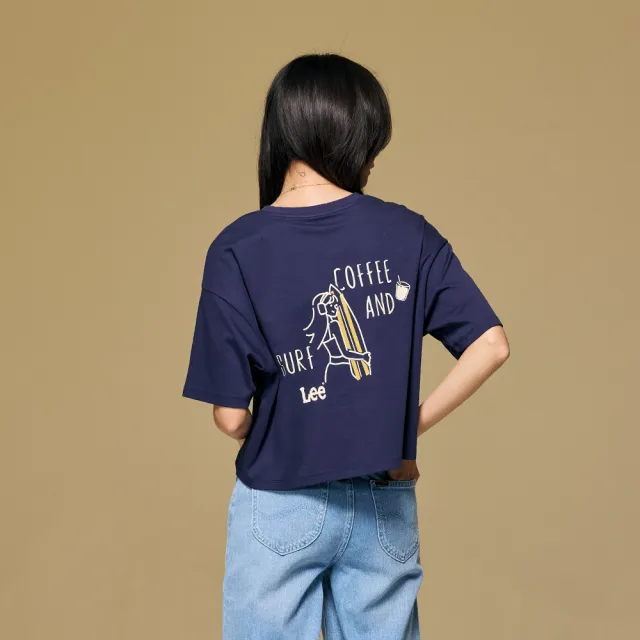 【Lee 官方旗艦】女裝 短袖T恤 / COFFEE AND SURF 共2色 季節性版型(LB402039173 / LB402039179)
