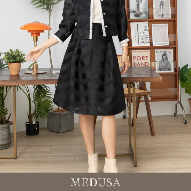 MEDUSA 曼度莎 現貨-黑色波浪緹花禮服傘裙（M-XL）｜小禮服 短裙 裙子(201-5190C)