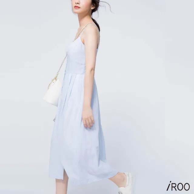 【iROO】氣質修身流行時尚無袖洋裝