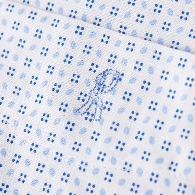 【ROBERTA 諾貝達】男裝 亞麻淺藍印花短袖襯衫(環保素材 吸濕排汗)