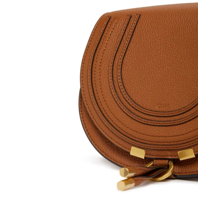 【Chloe’ 蔻依】Marcie Small Saddle Bag 小款 肩背包 馬鞍包 Tan 棕褐色