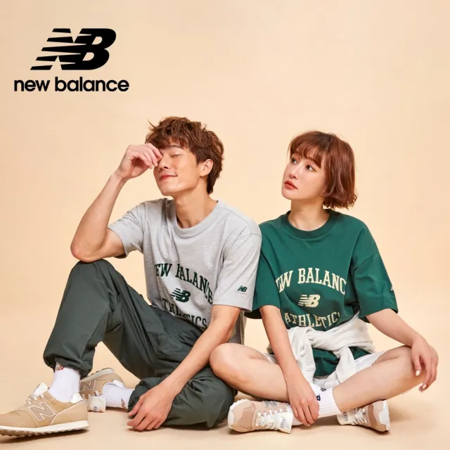 【NEW BALANCE】NB 親膚植絨學院風文字短袖上衣_女裝_綠色_WT33551NWG(美版 版型偏大)