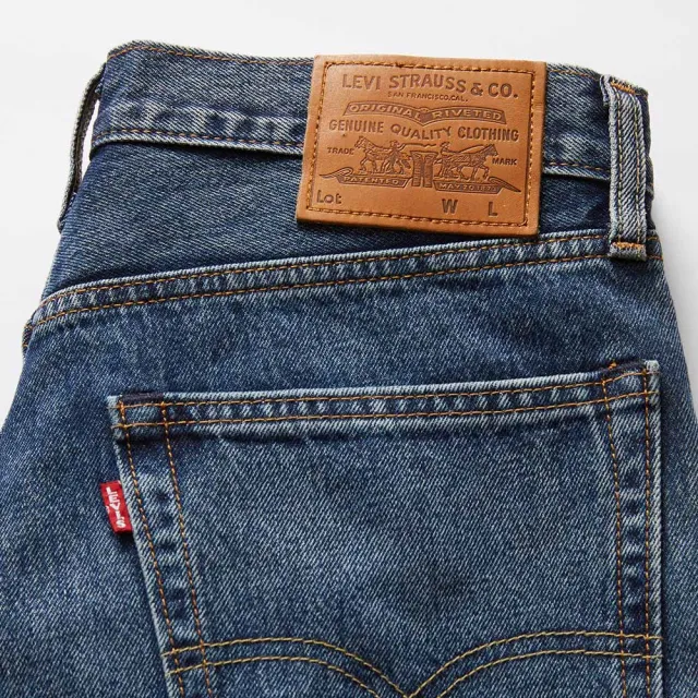 【LEVIS 官方旗艦】男款 468 STAY LOOSE寬鬆牛仔短褲 人氣新品 A8461-0003