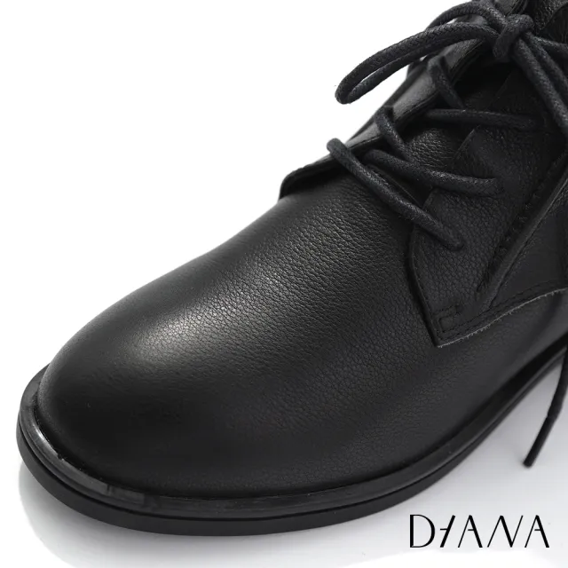 【DIANA】3.5cm質感牛皮金屬側鉚釘釦低跟綁帶短靴(黑糖)