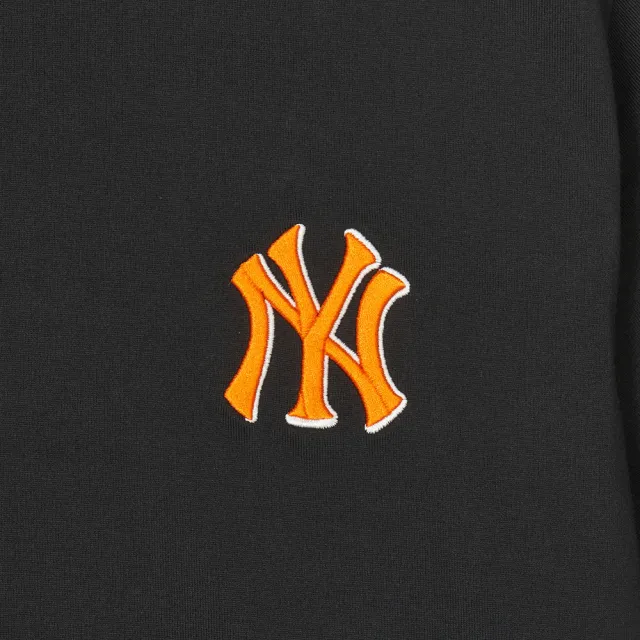 【MLB】背後大Logo短袖T恤 MONOGRAM系列 紐約洋基隊(3ATSM0443-50BKS)