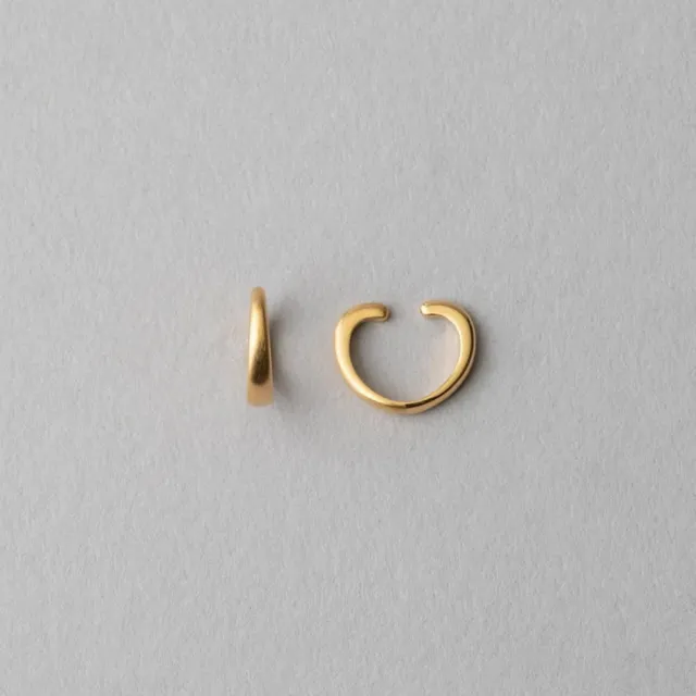 【ete】簡約雙面圓潤心形夾式耳環(金色)