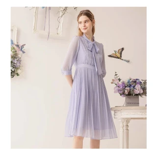 【IRIS 艾莉詩】風信子紫蕾絲壓摺洋裝(42604)