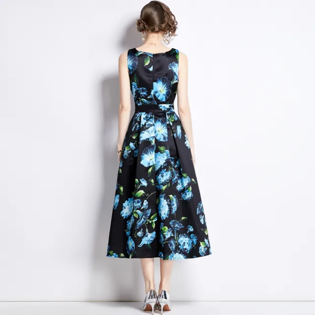 【M2M】玩美衣櫃高雅黑藍花立體無袖禮服洋裝S-2XL