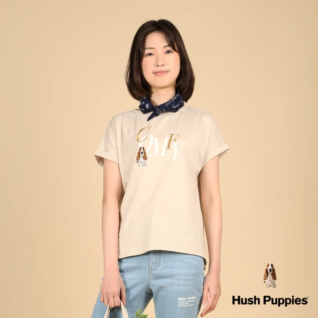 Hush Puppies 女裝 T恤 素色造型英文字刺繡狗連袖T恤(淺卡其 / 43211201)