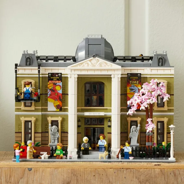 【LEGO 樂高】Icons 10326 自然歷史博物館(太空科學 街景系列 禮物 居家擺設)