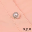 【MYVEGA 麥雪爾】荷葉立領珍珠排釦七分袖襯衫-桔粉(2024春夏新品)