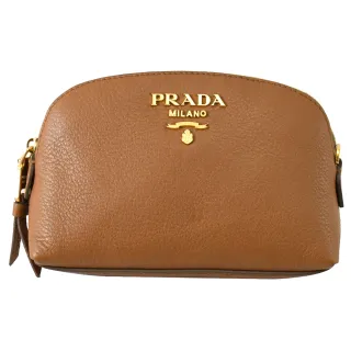 【PRADA 普拉達】經典浮雕OGO小牛皮貝殼造型化妝包萬用包(棕)