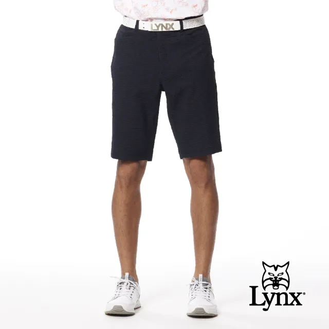 【Lynx Golf】男款日本進口面料泡泡布造型透氣舒適經典格紋後袋山貓繡花平口休閒短褲(二色)