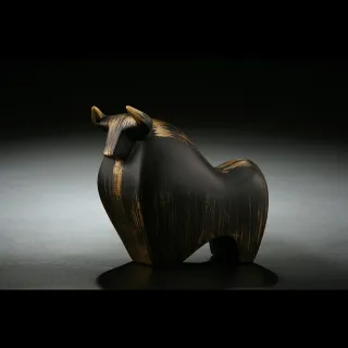 【Gallery Chuan 筌美術】成長系列-成就牛 造型石雕-刷金版(生肖刷金版石雕)