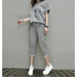 【Shiny 藍格子】刺繡字母短袖上衣七分褲兩件式套裝 V3089 現+預(女裝)