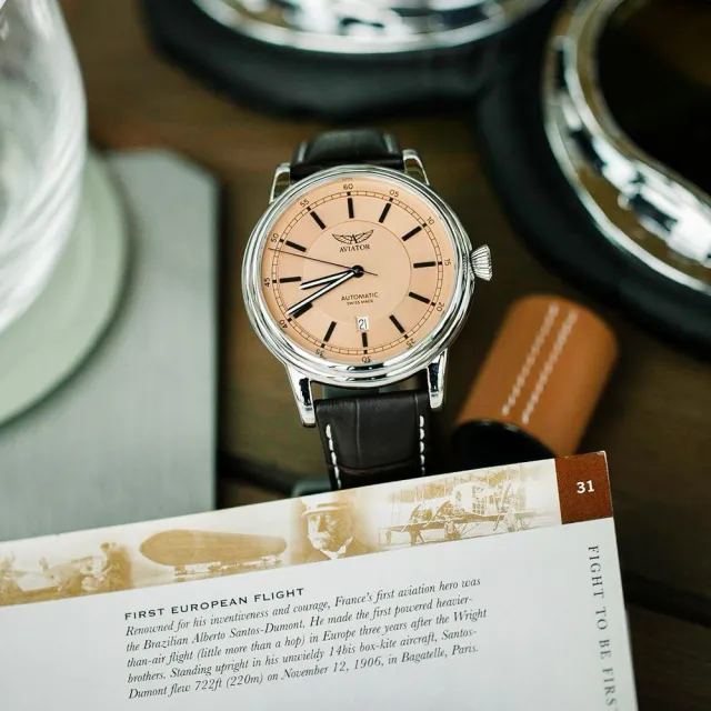 【AVIATOR 飛行員】DOUGLAS DAKOTA 復古飛行 機械錶 男錶 手錶 鮭魚色面(V.3.32.0.244.4)