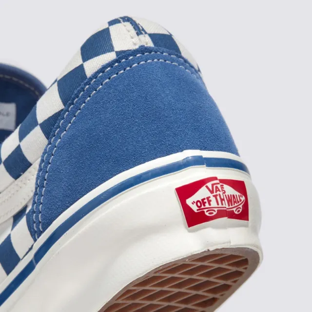 【VANS 官方旗艦】Old Skool 36 男女款藍色底棋盤格滑板鞋/休閒鞋