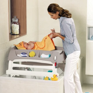 【OKBABY】嬰兒尿布台 多功能尿布台 兩用尿布台 放置浴缸/桌面/嬰兒床上(支架可折疊)