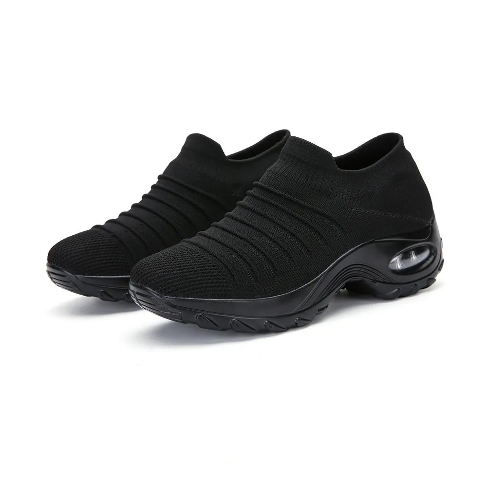 【HAPPY WALK】氣墊休閒鞋/舒適飛織立體摺線時尚造型氣墊休閒鞋(黑)