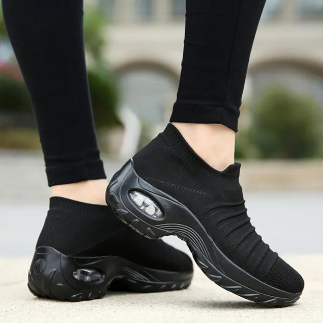 【HAPPY WALK】氣墊休閒鞋/舒適飛織立體摺線時尚造型氣墊休閒鞋(黑)