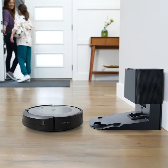【iRobot】Roomba Combo i5+ 掃拖+自動集塵掃拖機器人 買1送1超值組(Roomba i3+升級版 保固1+1年)