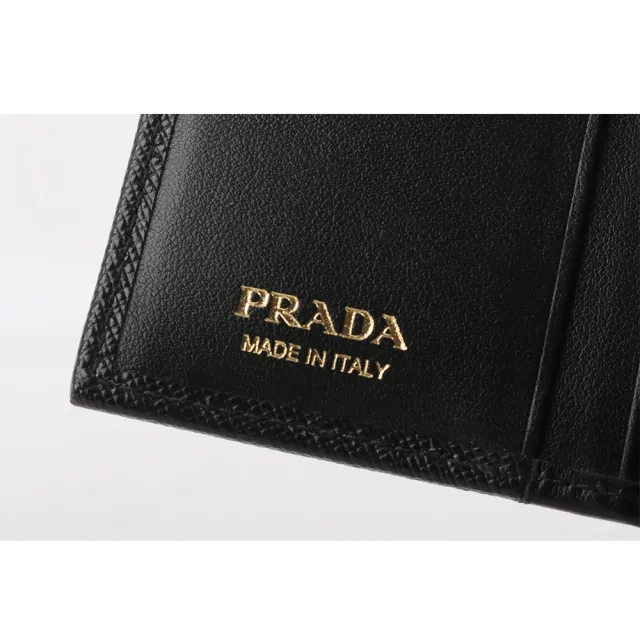 【PRADA 普拉達】徽標Logo 交叉設計防刮皮革二折零錢袋短夾(黑色)