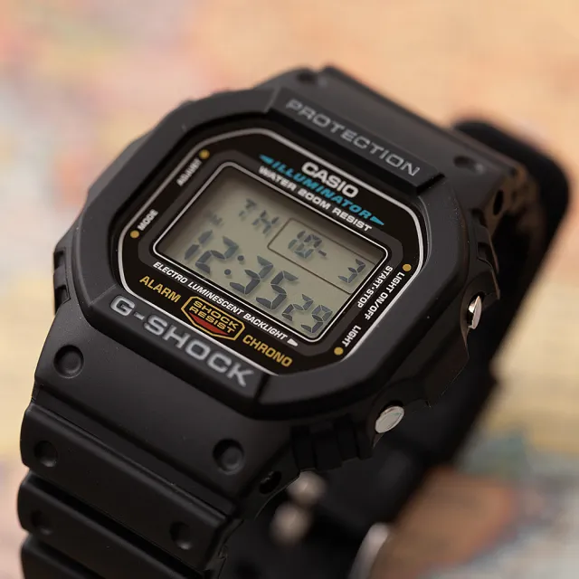 【CASIO 卡西歐】G-SHOCK 街頭潮流電子手錶(DW-5600UE-1)