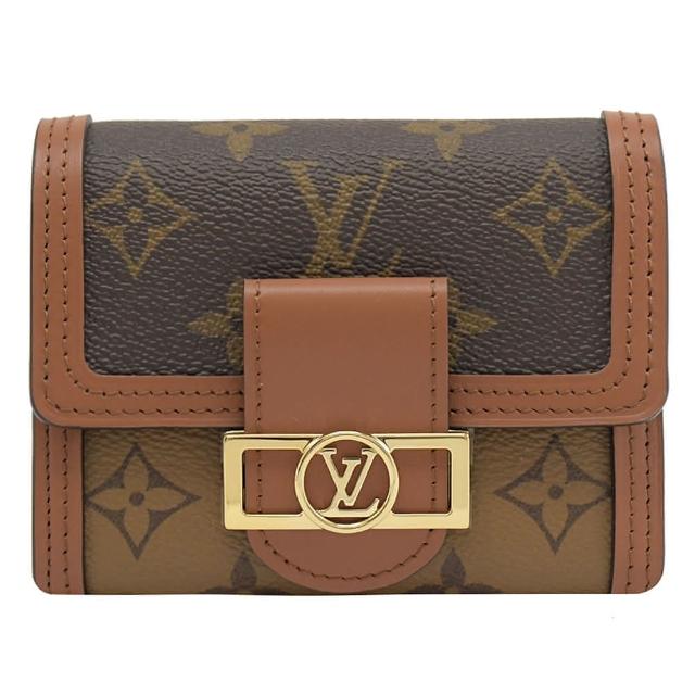 LV LOUIS VUITTON 女士經典DAUPHINE系列Reverse皮革暗釦三折短夾，採用高階咖啡色系帆布與牛皮內裡，搭配原廠包裝盒、防塵袋與品控卡，精緻設計適合日常攜帶，尺寸為12x10cm，輕便實用，來自歐洲，西班牙製造。