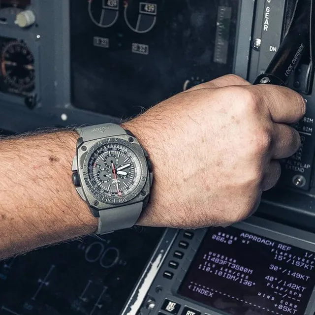 【American Aviator】飛行員  空霸計時 男錶 手錶 藍寶石(灰色- M23072216)