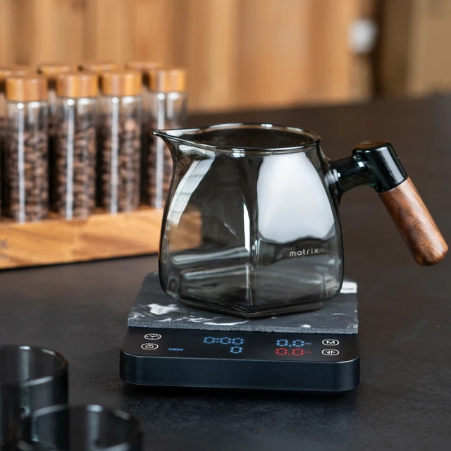 HARIO V60不鏽鋼咖啡保溫壺PLUS 黑色600ml(