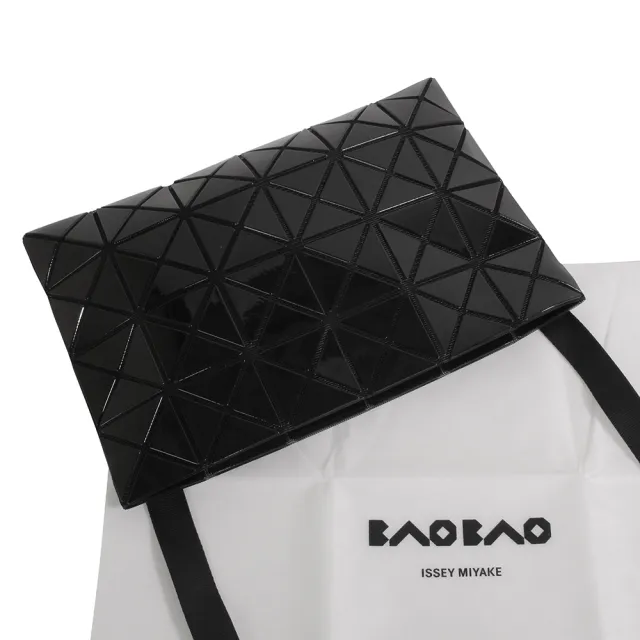 【ISSEY MIYAKE 三宅一生】BAOBAO 原色透光幾何方格4x6大格斜背包(亮黑)