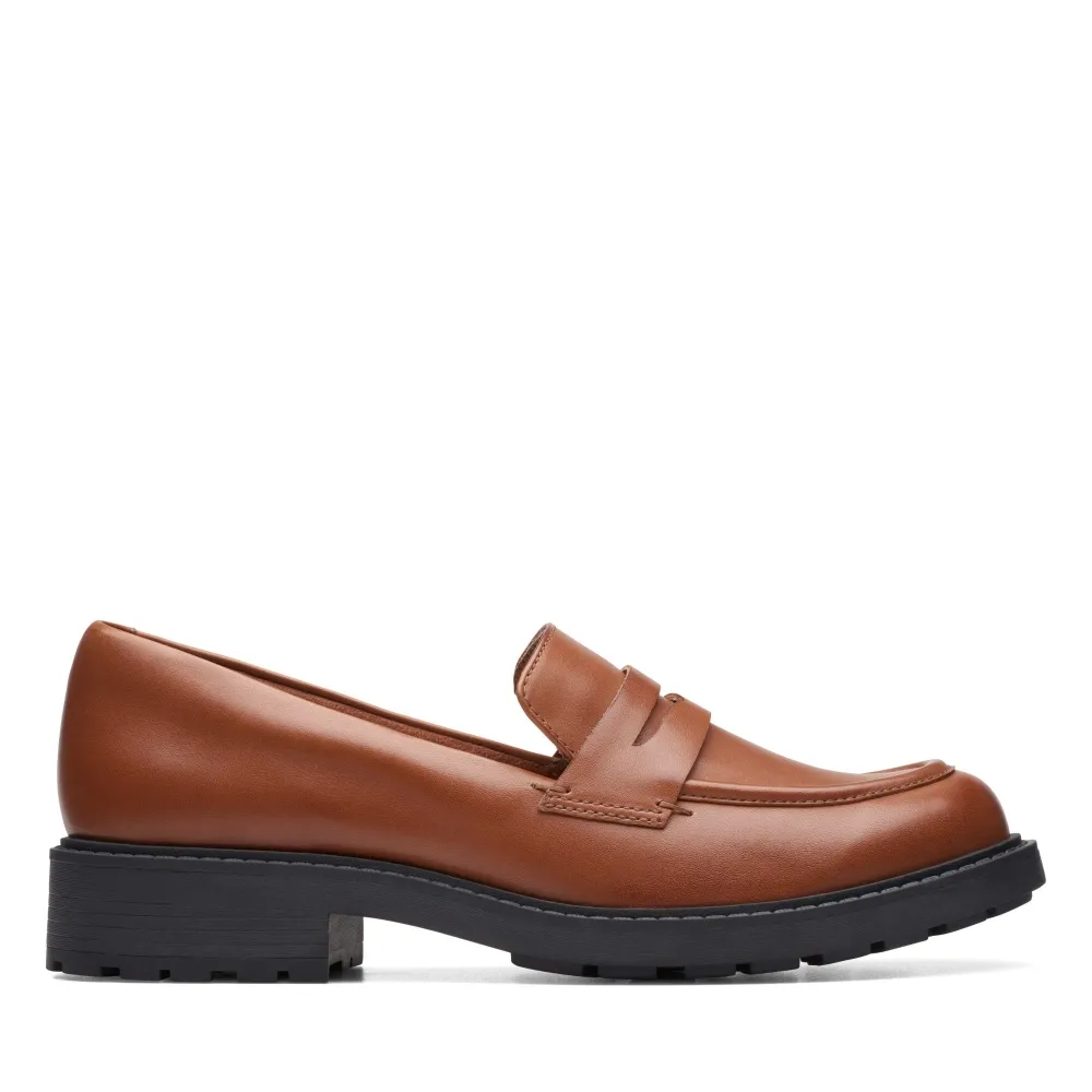 【Clarks】女鞋 Orinoco2 Penny 寬楦厚底學院風便士樂福鞋(CLF74788C)