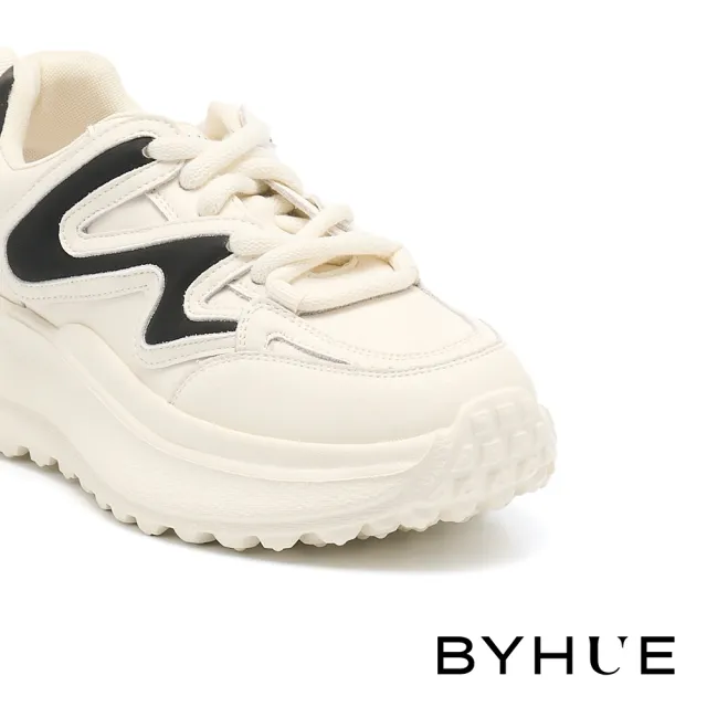 【BYHUE】率性街頭感撞色線條異材質軟芯綁帶厚底休閒鞋(黑)