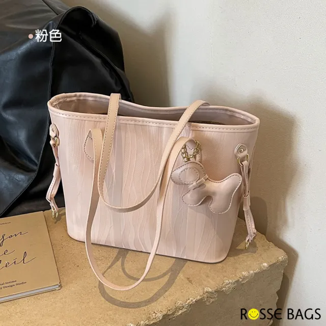 【Rosse Bags】經典時尚條紋掛飾大容量肩背托特包(現+預  白色 / 粉色 / 黑色)
