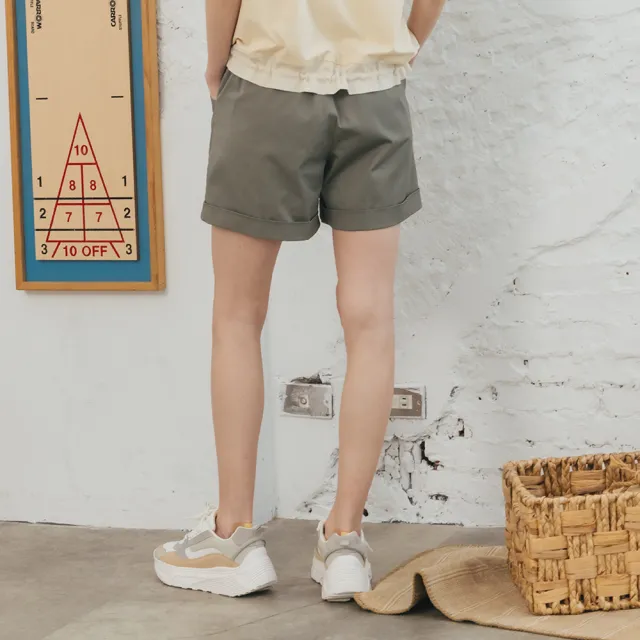 【CUMAR】單邊織帶設計口袋短褲(綠 卡)