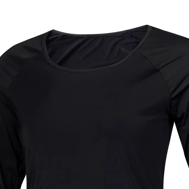 【LE COQ SPORTIF 公雞】高爾夫系列 女款黑色基本款圓領冷感彈性透氣內搭衣 QLT2K132