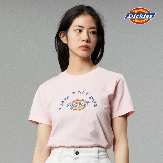 【Dickies】女款奶油粉純棉胸前經典品牌三色Logo印花短袖T恤｜DK011642A71