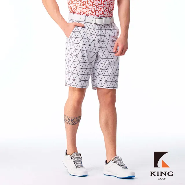 【KING GOLF】實體同步款-男款素色滿版菱格紋線條印花修身彈性休閒短褲/高爾夫球短褲(白色)