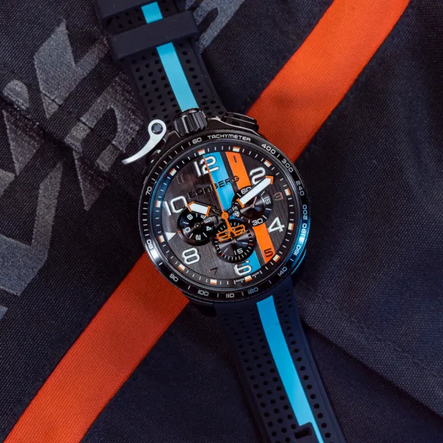 【BOMBERG】BOLT-68 系列 黑色XL復古賽車計時碼錶(石英錶)