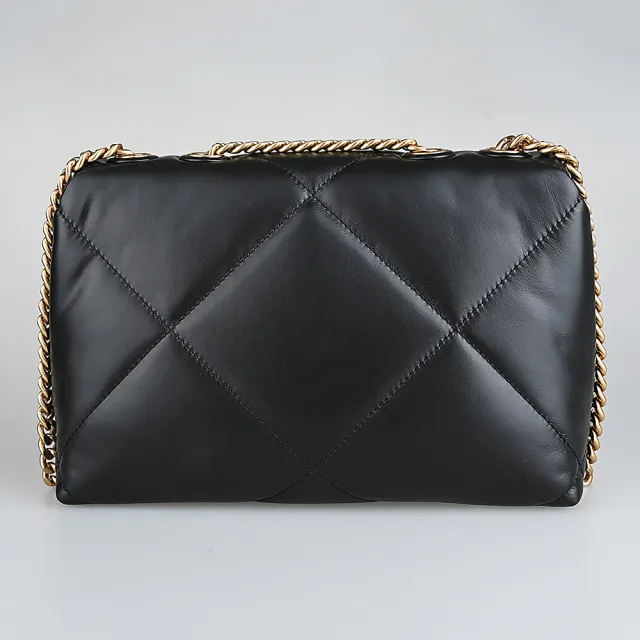 【TORY BURCH】KIRA仿舊金字LOGO菱格紋絎縫鏈帶肩背斜背包(黑)